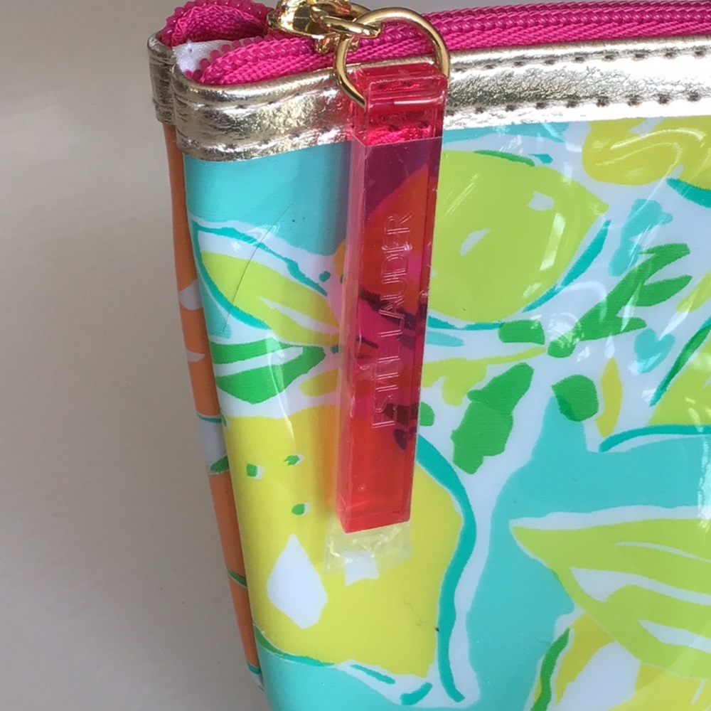 NEW!  Lilly Pulitzer Makeup Bag! - Picture 6 of 6